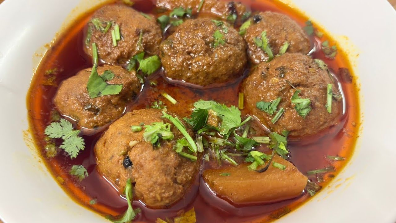 Butter Jaise Soft Makhmali kofte ka Salan |  badhe ke keeme ke kofte