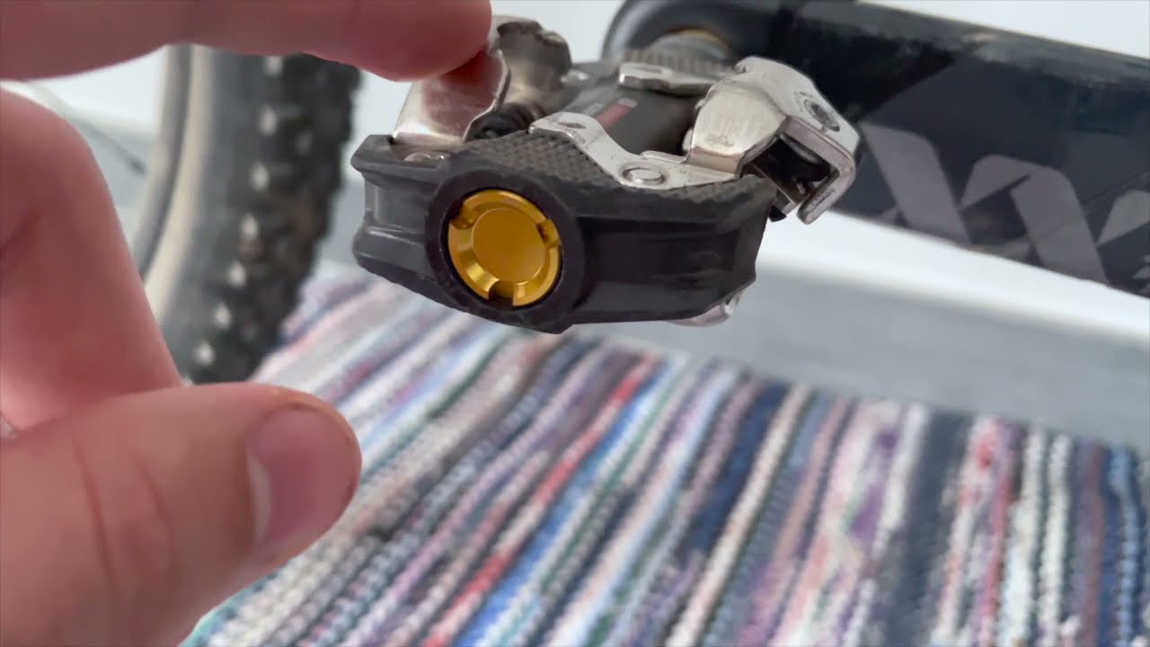 Look X-TRACK RACE CARBON TI Pedals for XC Race mounted