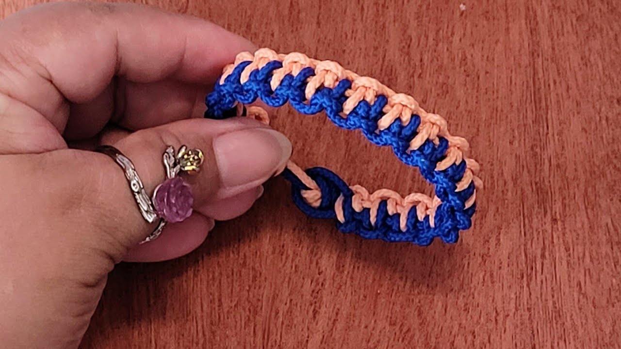 Easy Bracelet Design #live #DIY #bracelet #tutorial #macrame #paracord
