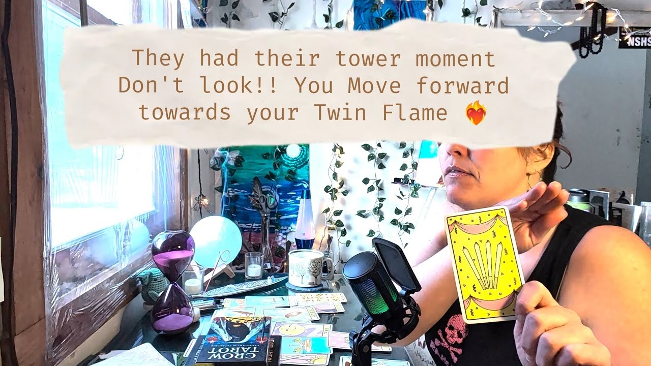 NO ONE can get in the way of this Twin Flame Union ❤️‍🔥❤️‍🔥Leave the BS behind ⚡ U do U 😉 & UR boo