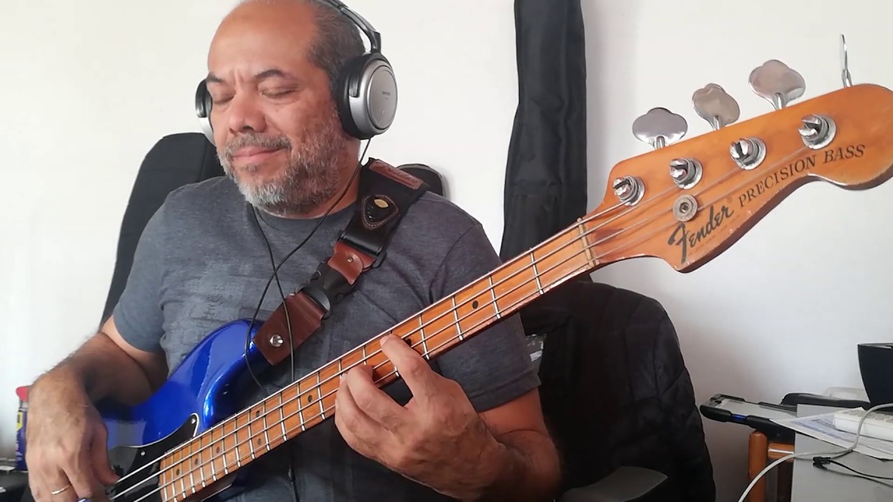El muñeco de la ciudad (Bass Cover)
