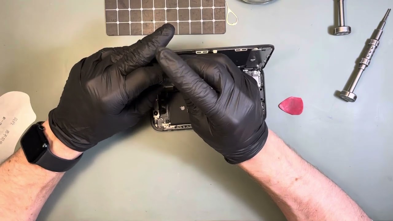 Wymiana LCD odnawiany oryginał w iPhone 11 dla Pana Aleksandra