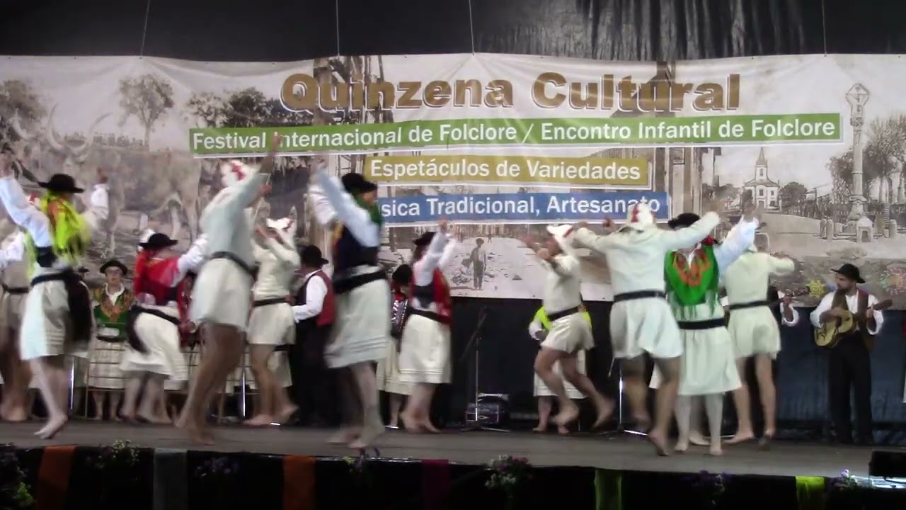 GRUPO SARGACEIROS DA CASA DO POVODE APÚLIA -- ESPOSENDE