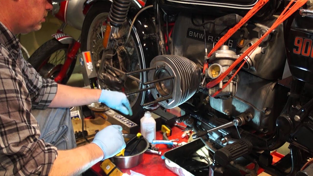 BMW R90/6 Push Rod Seal Replacement