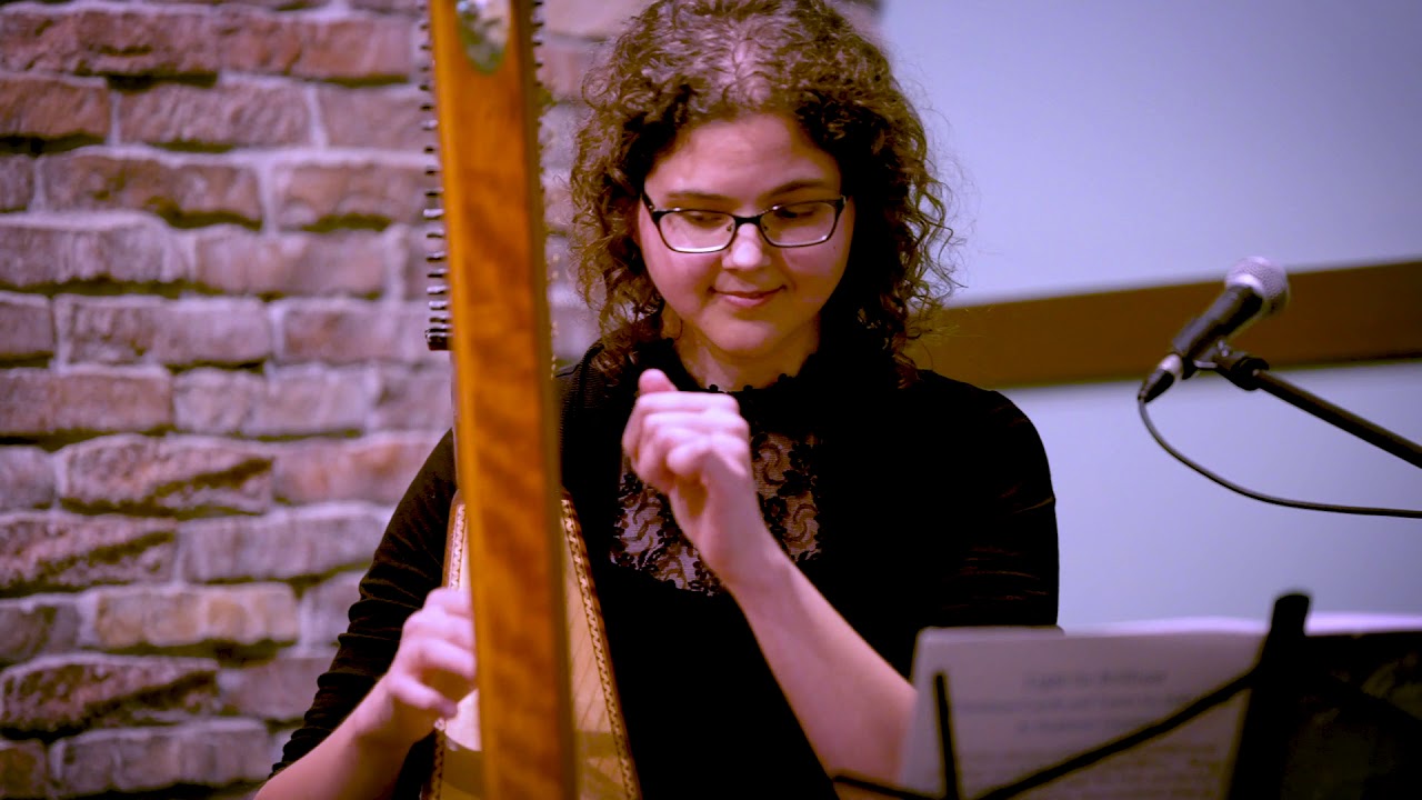 Green Groweth the Holly/God Rest Ye Merry Gentlemen (Live) - Stephanie Claussen, Celtic harp