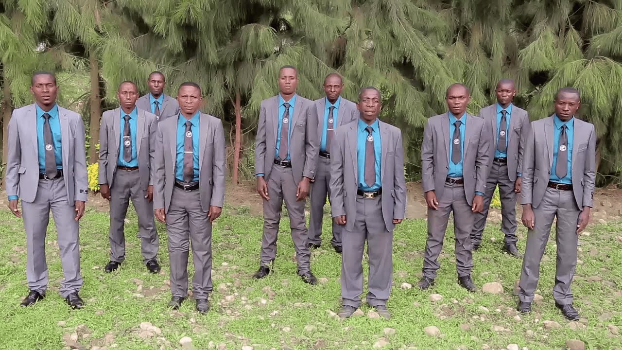 Hari Umunsi by Abakanguzi Choir, Official Video Indirimbo nziza cyane