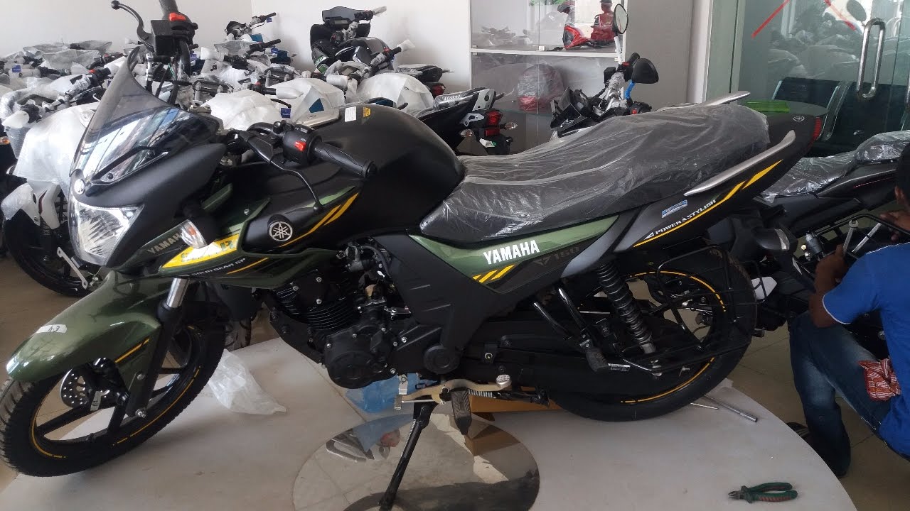 Yamaha SZ RR version 2.0 Special Edition Matt Green Walkaround Review-2017