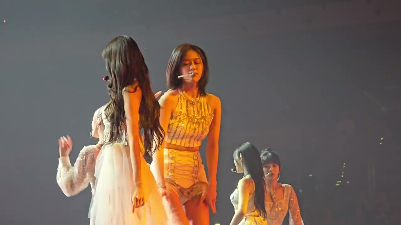 240217 IVE (아이브) - Royal | IVE World Tour Show What I Have in KL