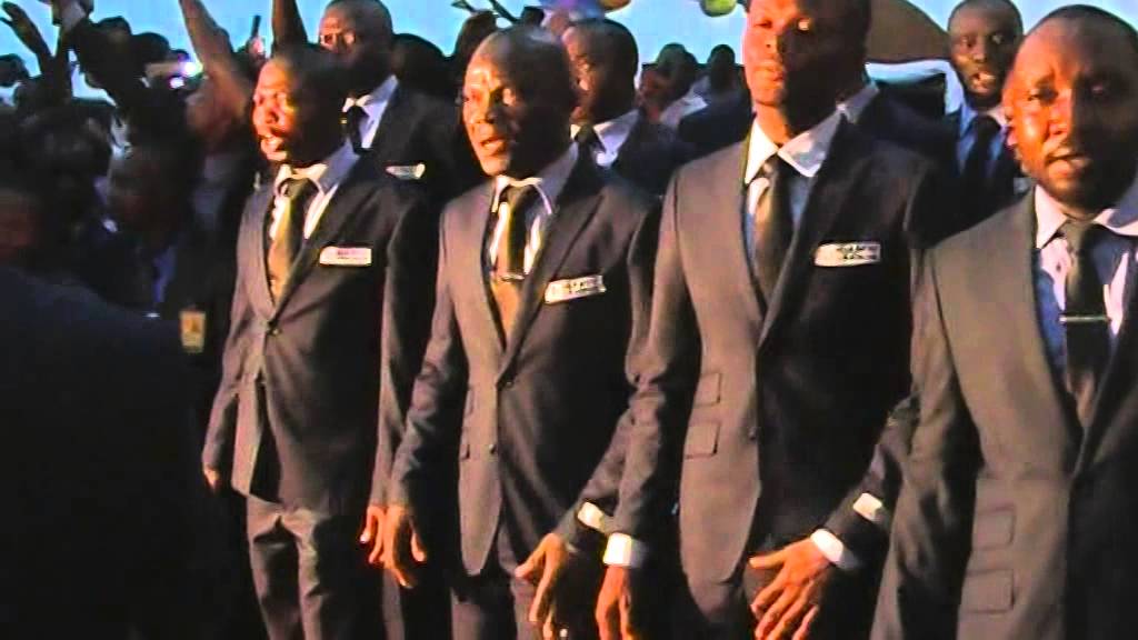 kiandu cabinda na instalação da família kiandu a nova jerusalém, 21.09.2014 em mbote