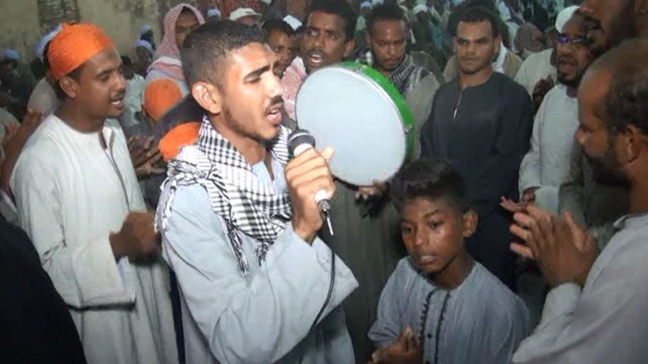 شاهد دخول الطرق الصوفية بصعيد مصر واجمل قصائد الشباب