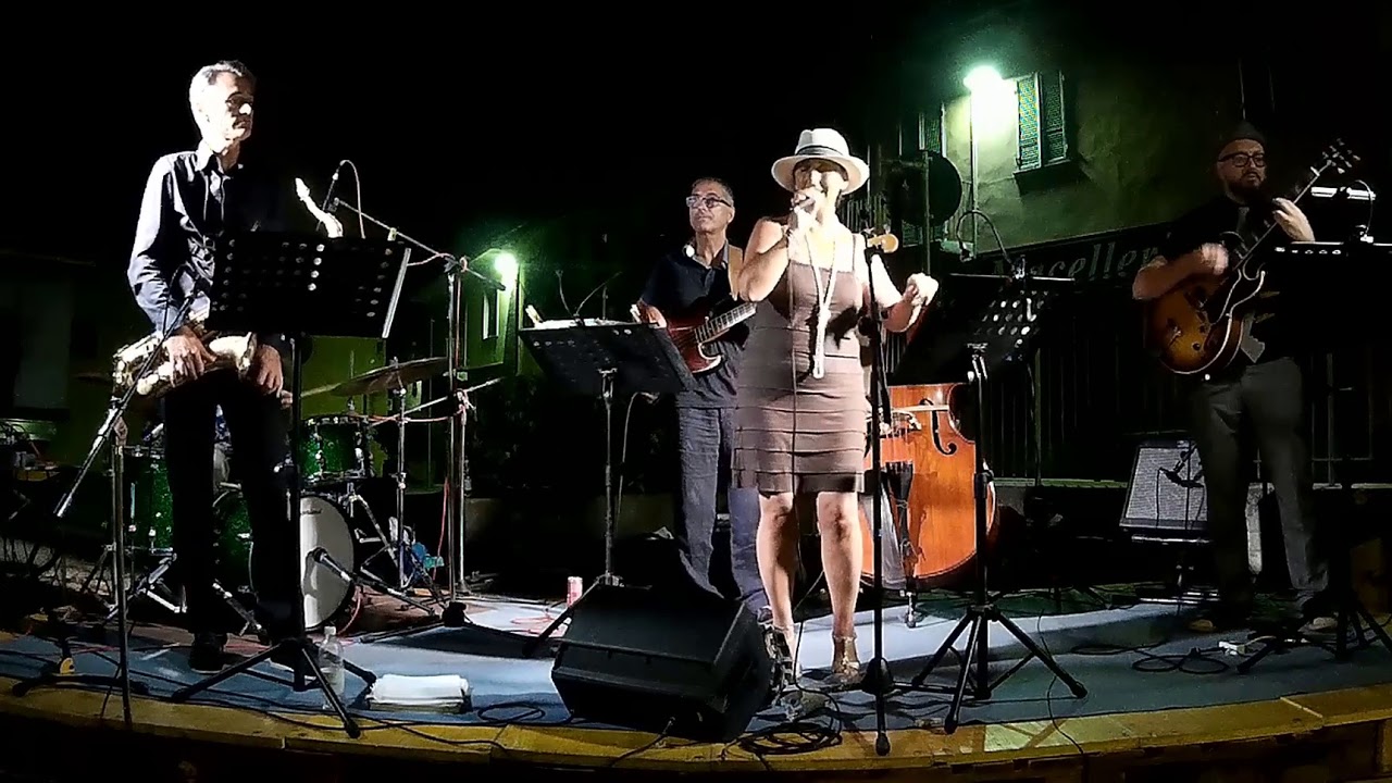 Il Garibaldi Innamorato - A.J.Q. Feat Fabriana Flauret
