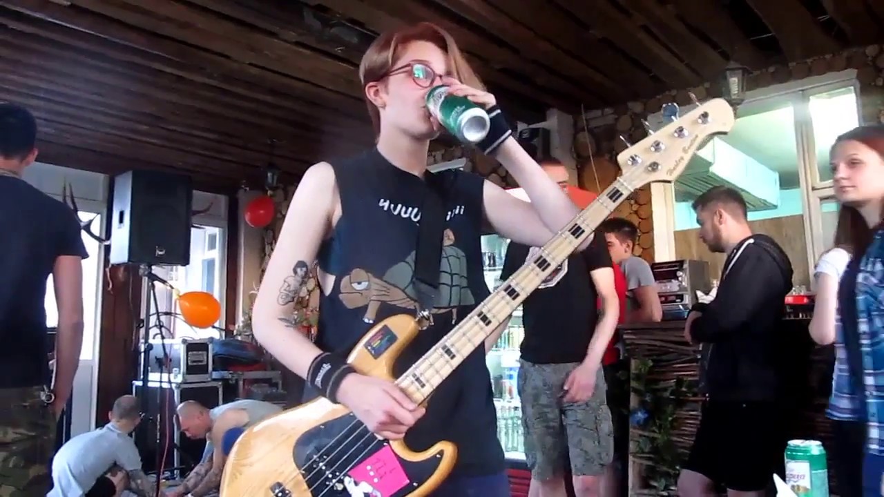 17. EXCLUSIVE. Messed up. 100% girls punk rock. 2 года