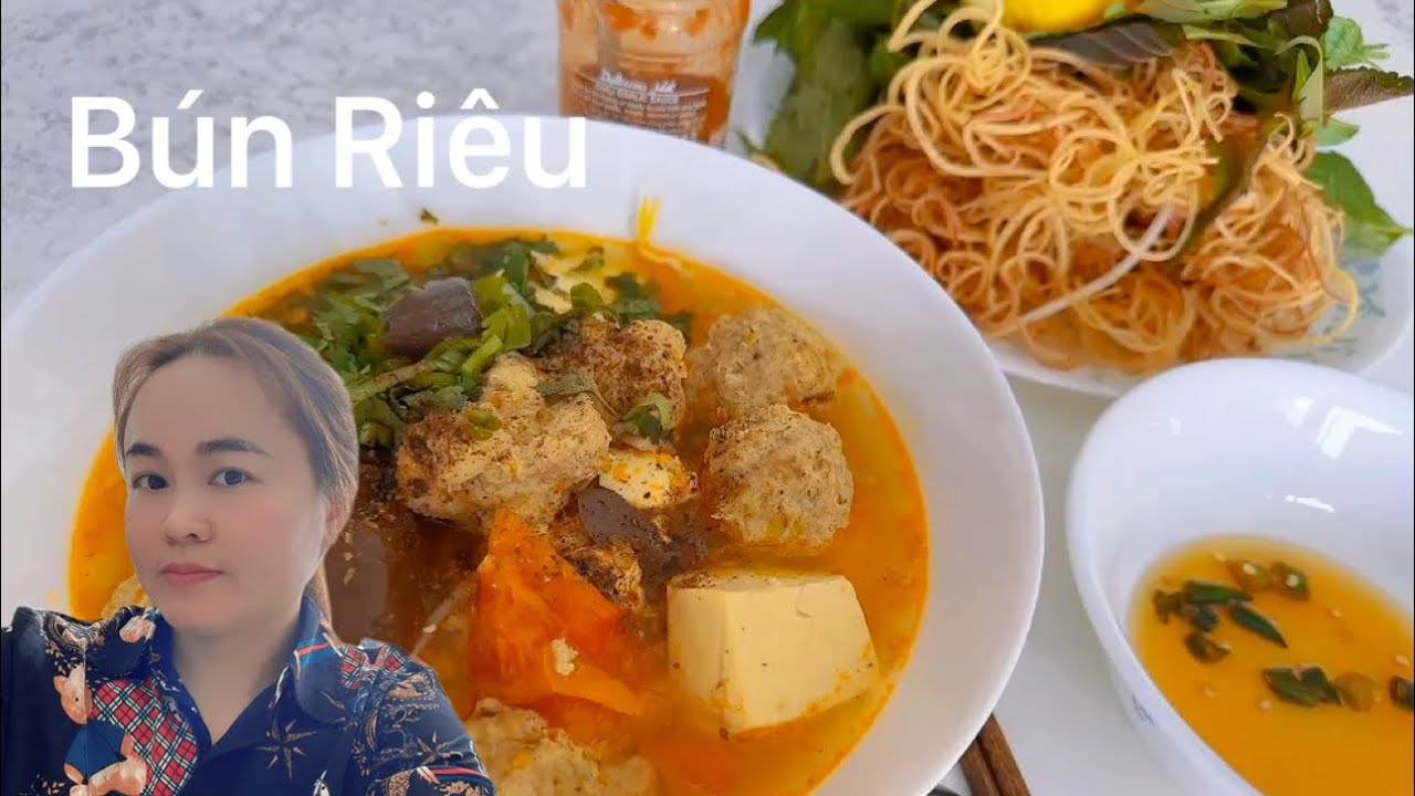 Món Bún Riêu Cua và Ốc Ấm Lòng Mùa Tuyết Rơi #Lan Dinh Toronto!