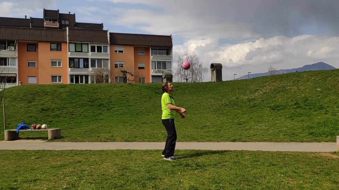 Odbojka - vaje za učenje zgornjega odboja, 2. del
