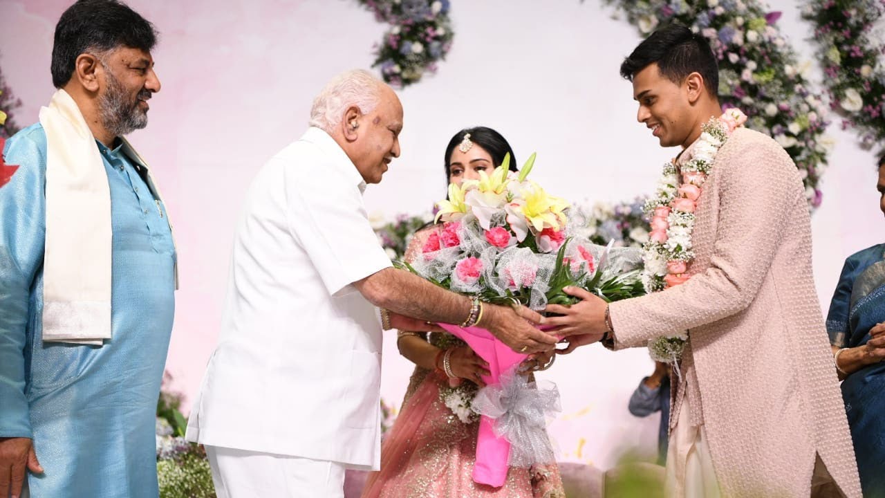 CM BS Yeddyurappa Attends DK Shivakumar Daughter Aishwarya and Amartya Hegde Engagement