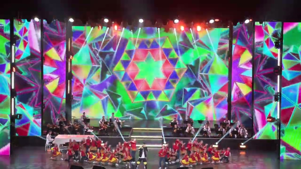 «Ягода-малинка» Хабиб и Творческий центр Ангелины Шкарупиной «БРОСКО» на премии Марка №1 16.12.22