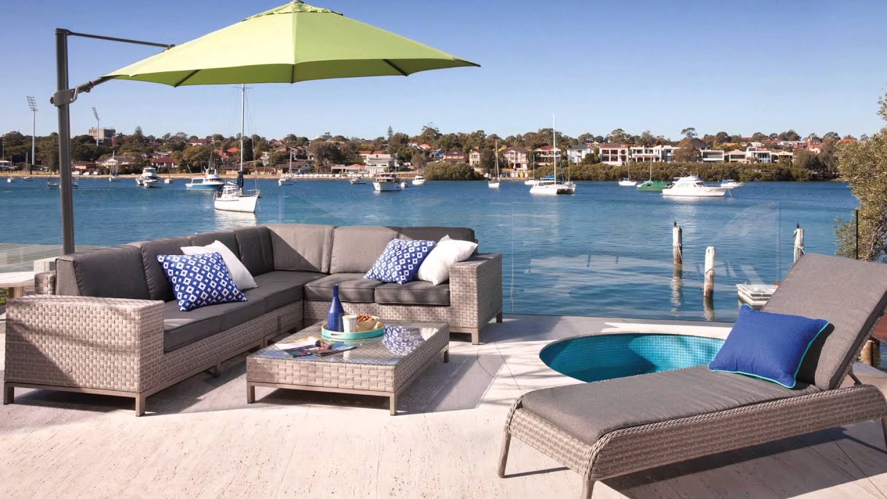 Gina Jefferys and Outdoor Elegance
