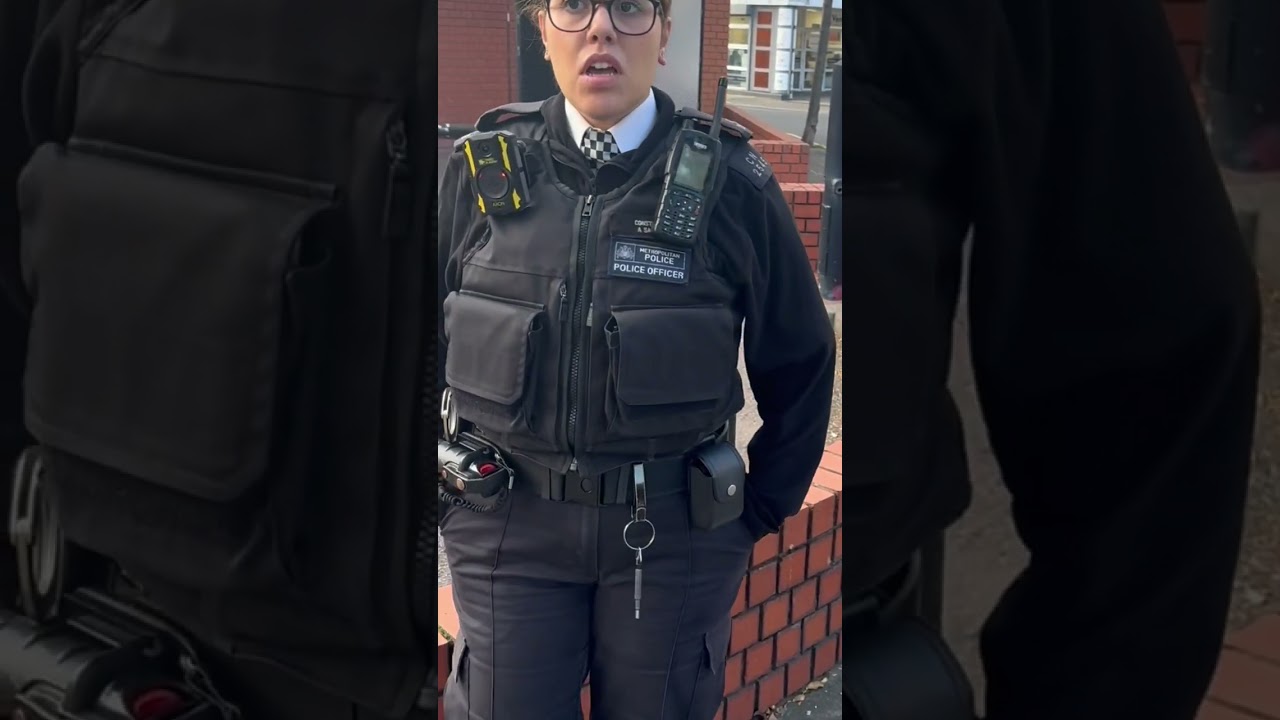 Police stop! #metpolice #london #audit #auditing #viralvideo #australia #texas #worldwide