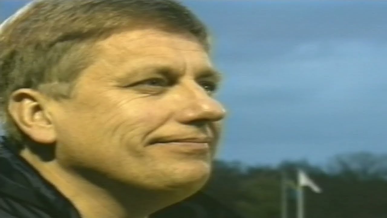 Sportlight 961031. Fotboll landskamp Sverige mot Norge på Landskrona IP. Intervju Tommy Söderberg.