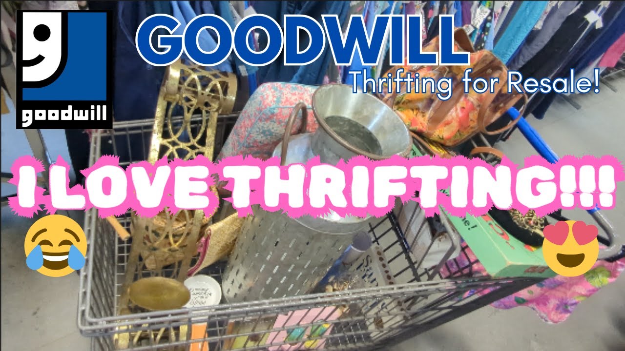 I LOVE THRIFTING!  Filled my Cart! Goodwill Thrifting for Resale!  Thrift with me! Myrtle Beach, SC!