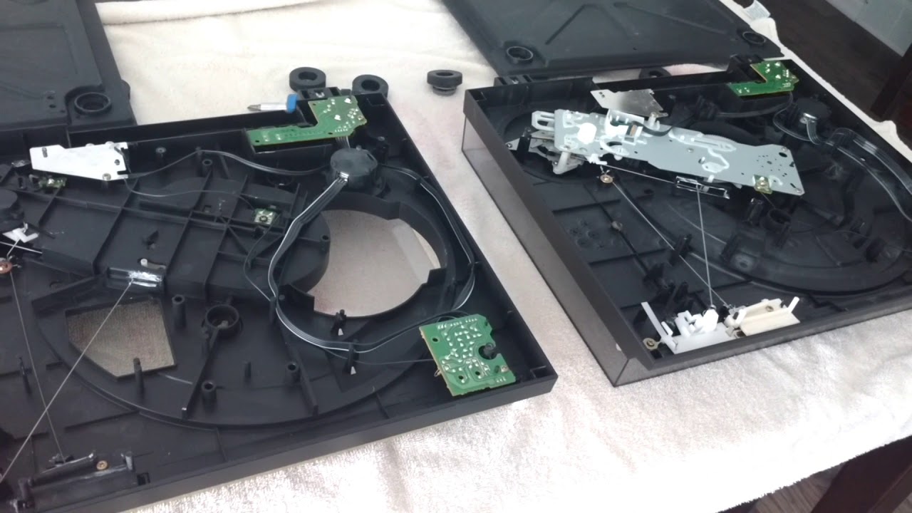 Technics turntable  vs Yamaha turntable ! Seem the same !