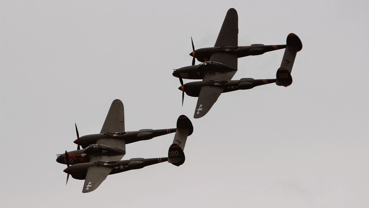 2013 Planes of Fame Airshow - P38 Flight Demonstrations