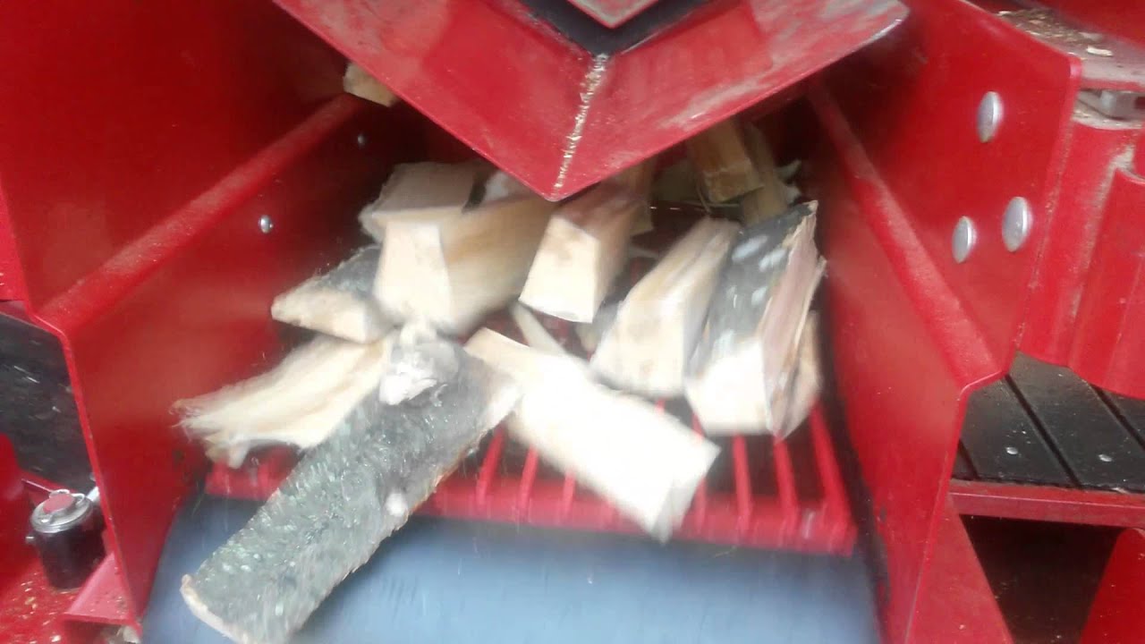 Japa 435 Firewood Processor Splitting hardwood