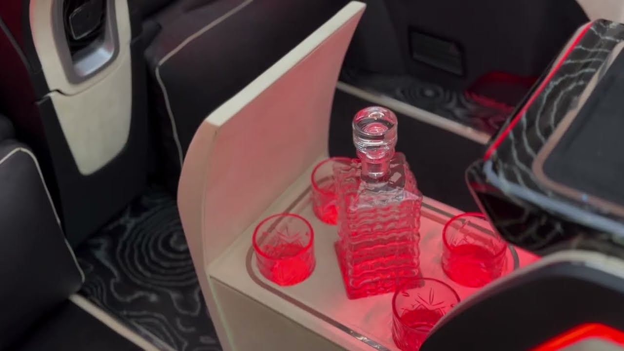 2025 Mercedes V-Class VIP Exclusive - Interior, Exterior and Drive - MVE_1628