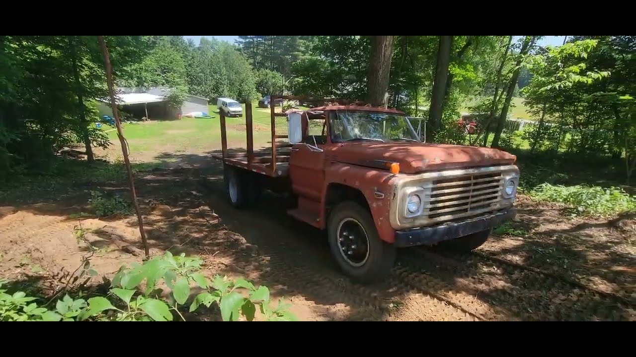 Old Skool Ford Truck Action & Log Loading!