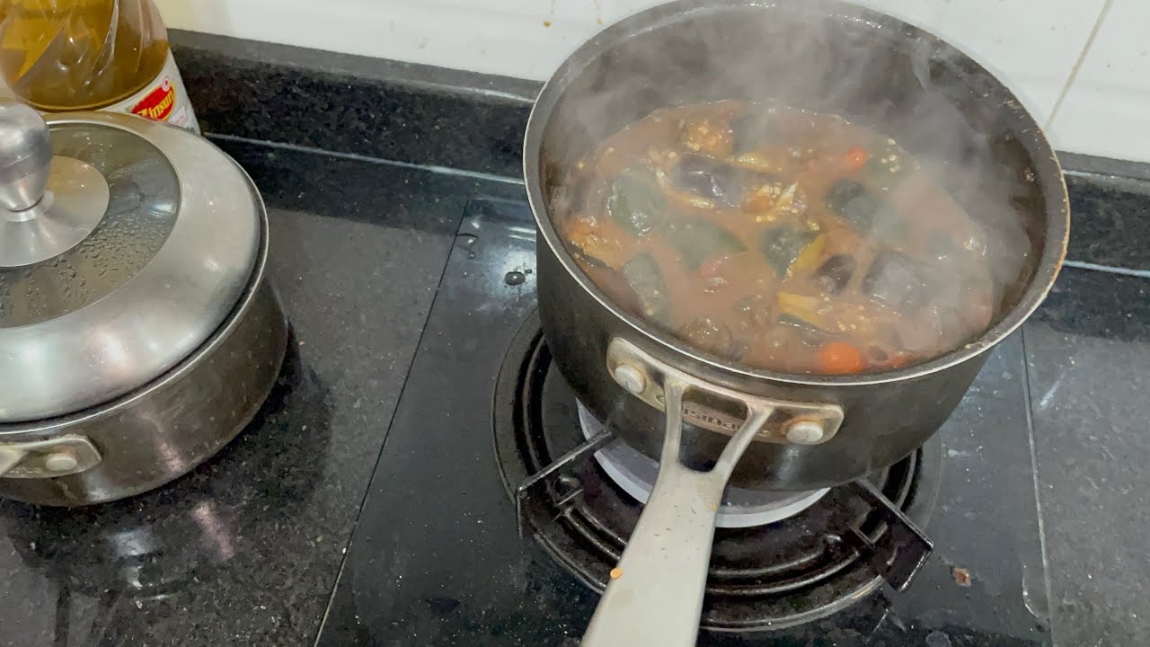 Kenya vlog ; spend a day with me cooking eggplant 