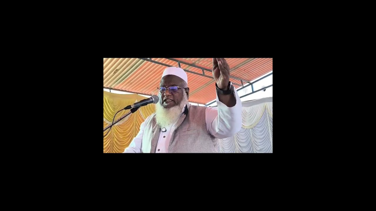 பட்டமளிப்பு சிறப்புரை: மௌலானா மௌலவி அல்ஹாஜ் முஹம்மது அபுதாஹிர் பாகவி ஹஜ்ரத்.