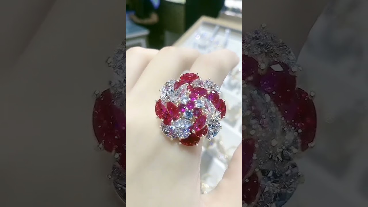 Стильные серьги-кольца 