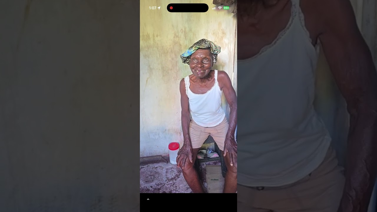 Тетя Рена говорит, что пока не готова идти в церковь. #lisauniquechannel