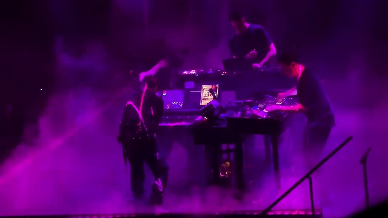 Nine Inch Nails - Peel It Back Tour - San Francisco - 03.15.26 - 12 & 13 - Closer & Parasite