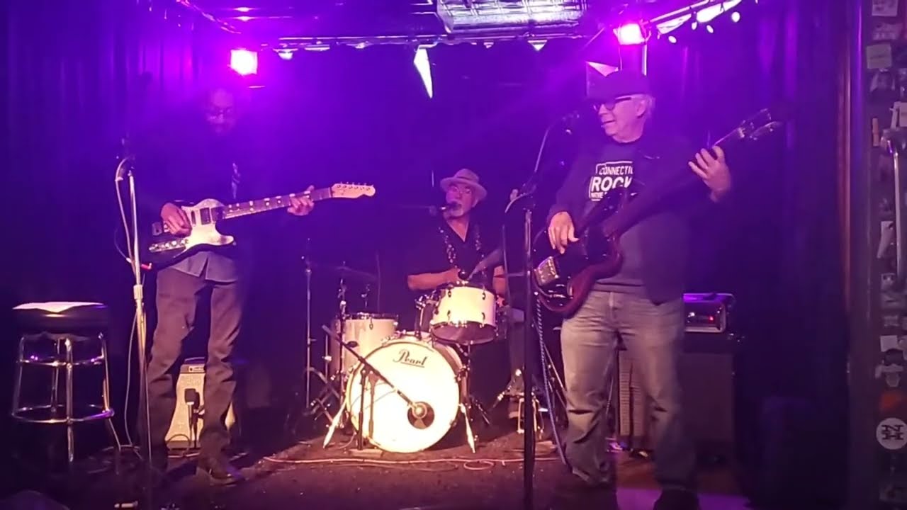 THE MODEANS   live!