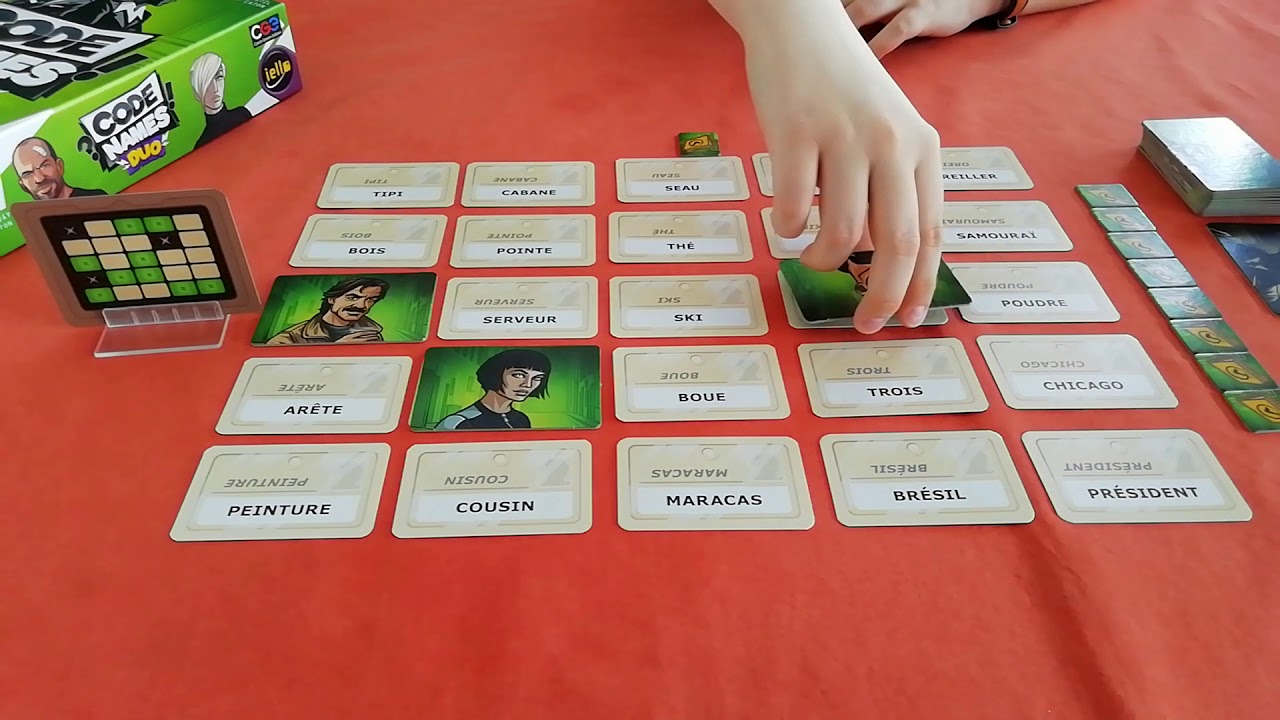 Une partie de Code Names Duo (2 joueurs)