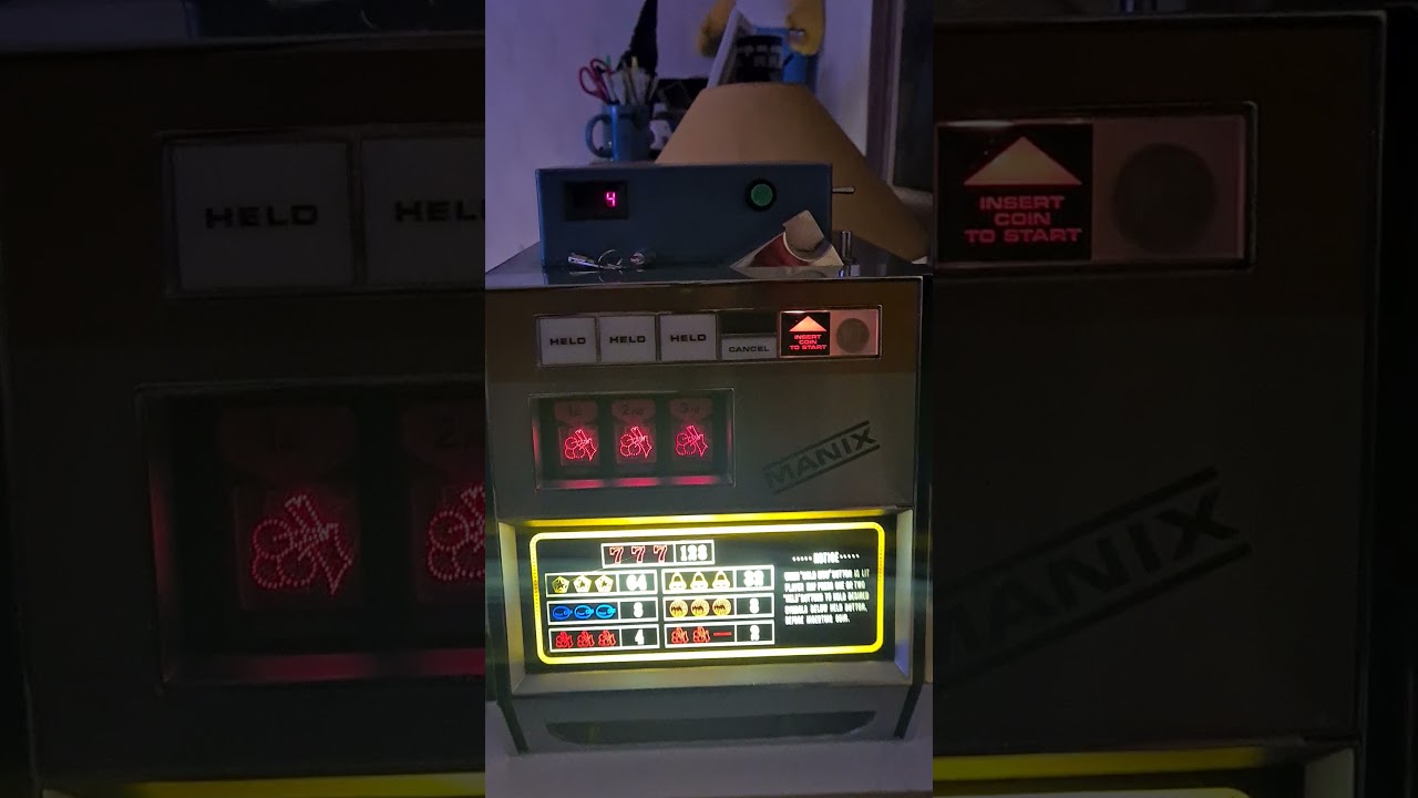 RARE MANIX Slot machine.