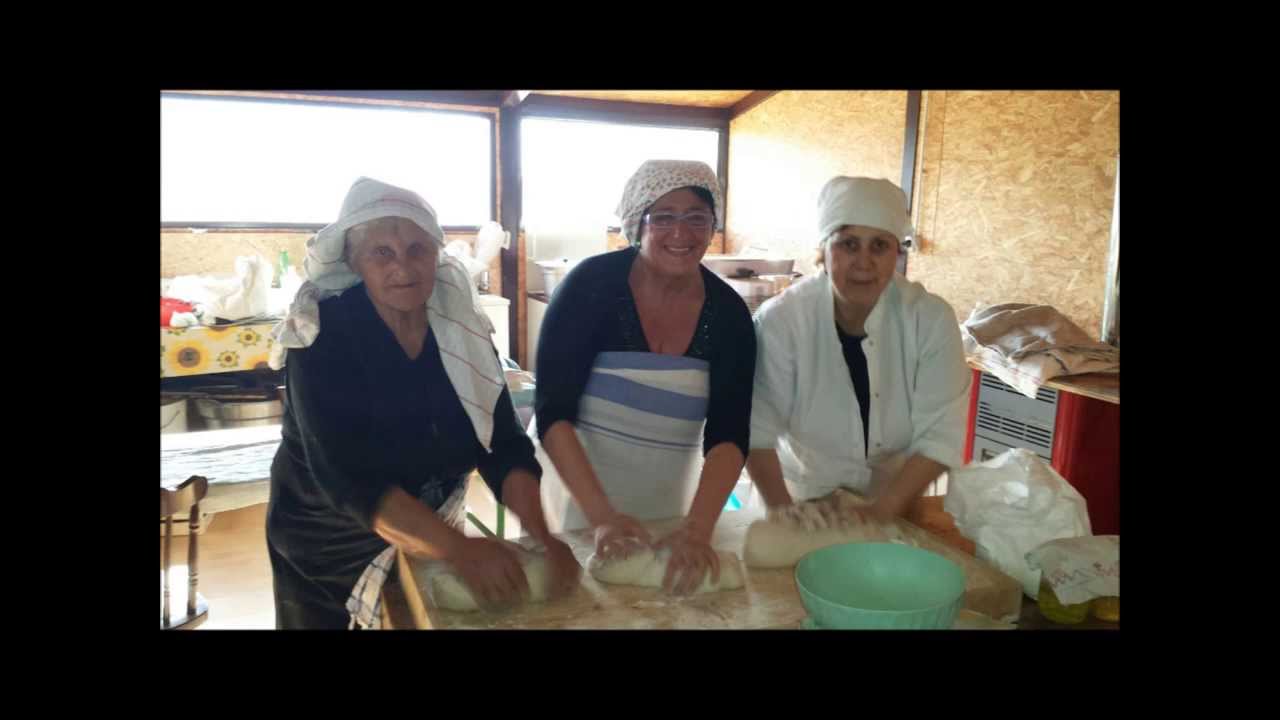 Scoppito - Natale 2013 - Preparazione di una cena speciale