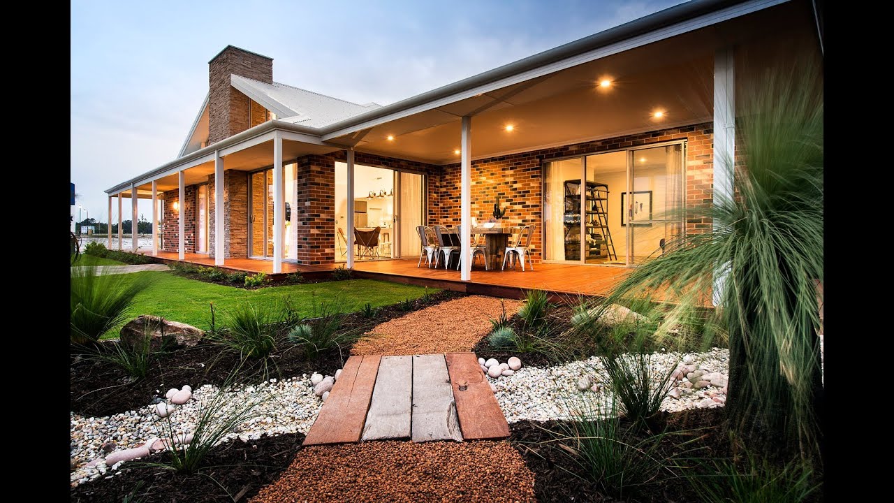 Driftwood - Country Farm House - Dale Alcock Homes