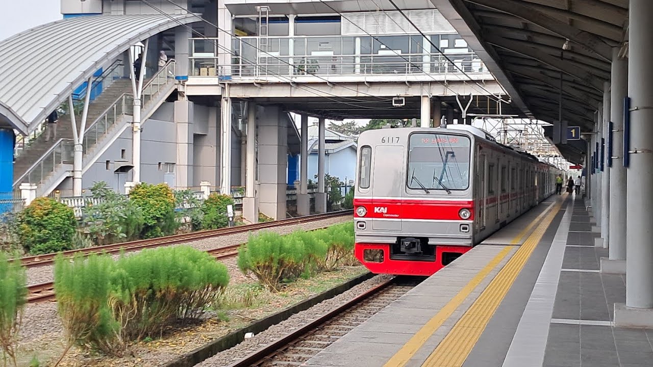 STASIUN KLENDER KOMPILASI KRL COMMUTER LINE JR 205, CRRC CINA CLI-125, TM 6117