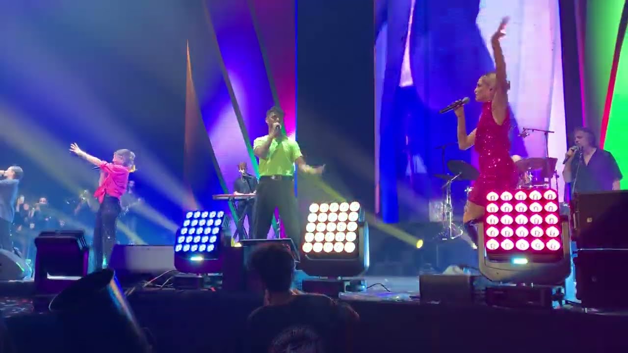 Florencia Bertotti & Felipe Colombo & Rocío Igarzábal & Chen Aharoni - Bonita De Mas + Fin del show