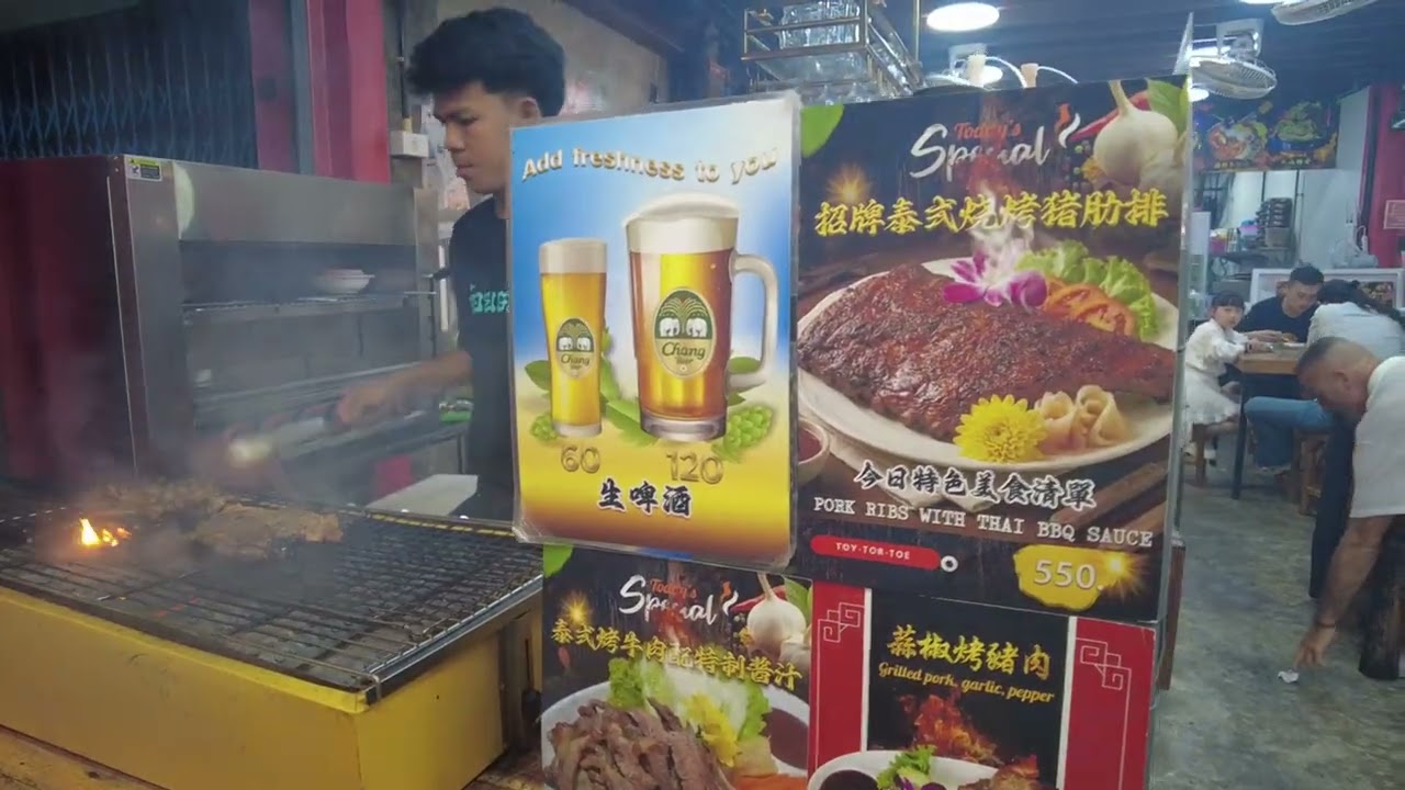 Phuket Old Town Walking Street (Tuesday evening)