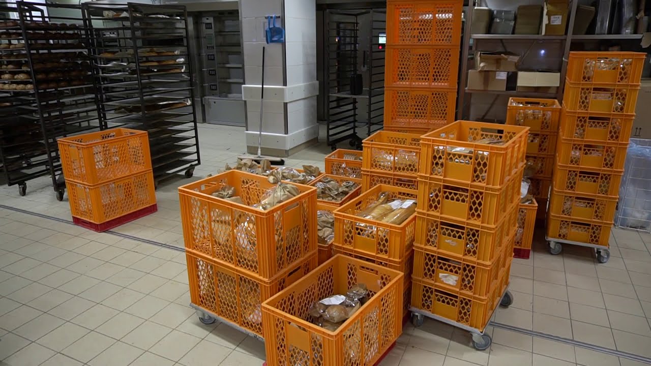 Hinter den Kulissen der Globus Bäckerei in Saarlouis - Der Gläserne Globus