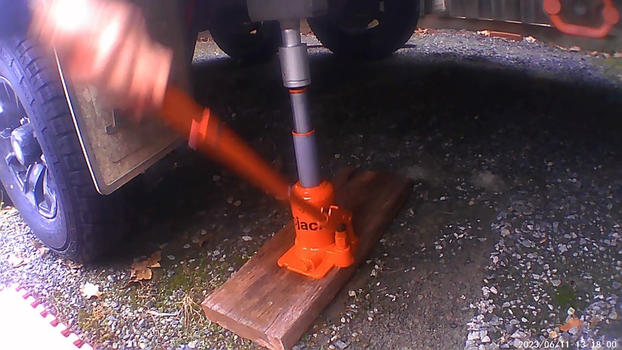 Kojack bottle jack versus scissor jack