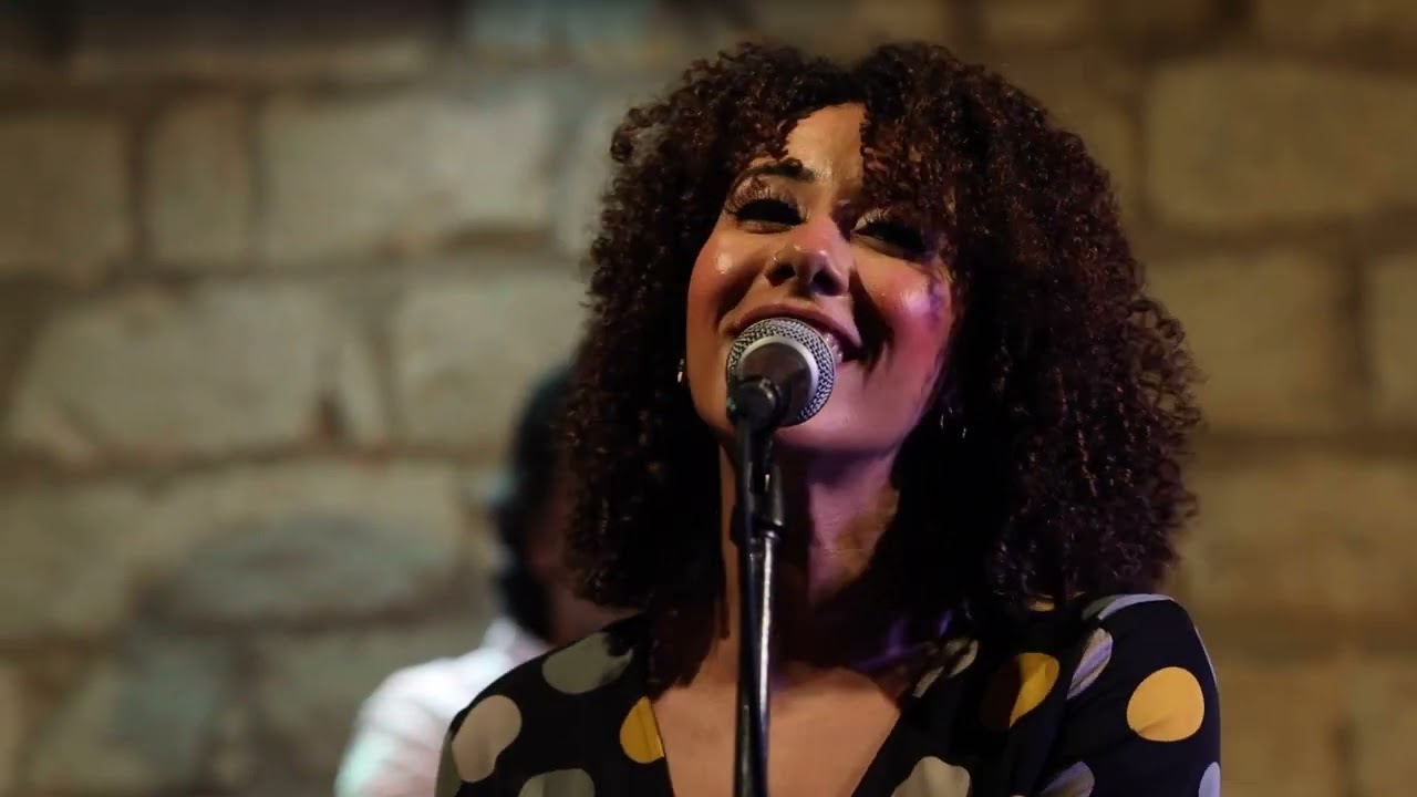 راجعين يا هوي(فيروز)