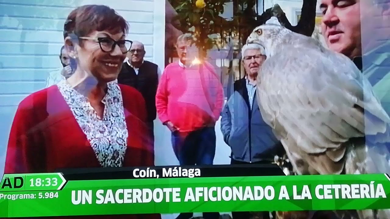 Pepe Amalio, nuestro gran párroco de Coín, el arte de la cetrería.