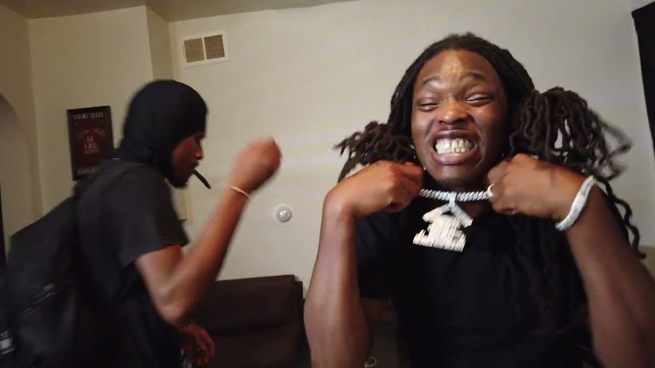 Chi Foolie ft Kezzo Akari - New Wave  [Official Video] 