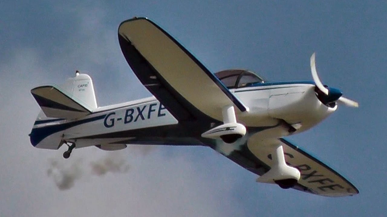 Mudry CAP 10B G-BXFE - Beautiful Aerobatics with Pilot Chris Thompson