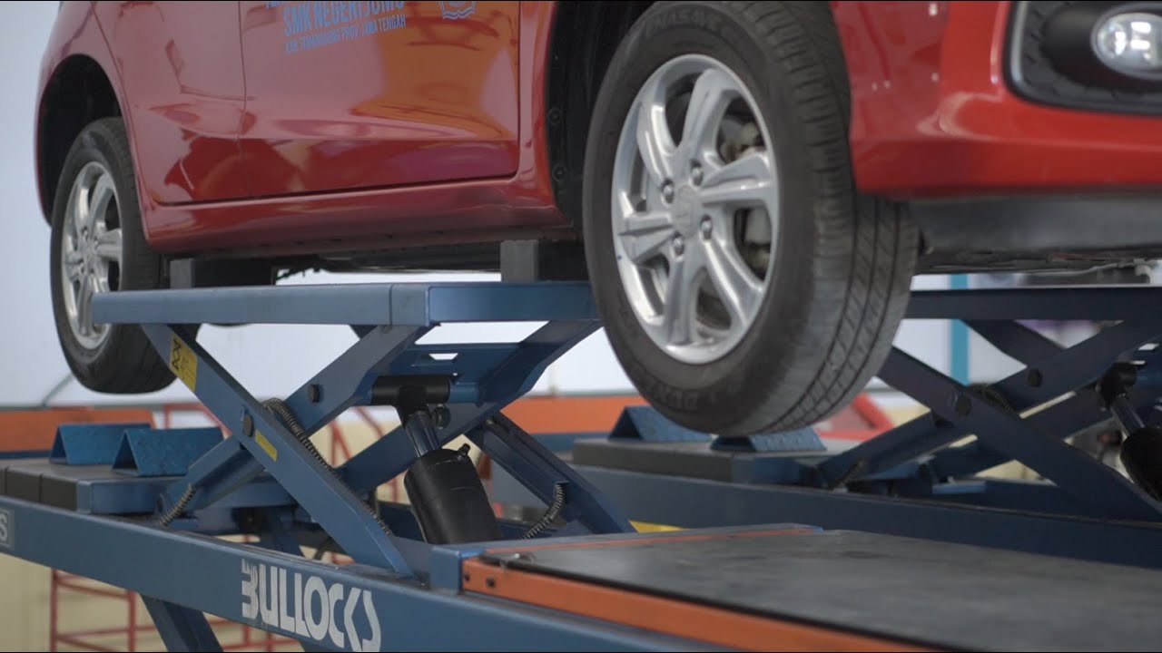 Prosedur Penggunaan Car Lift Tipe Scissor
