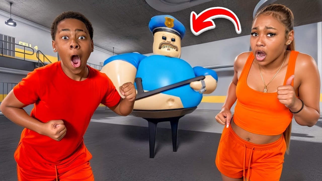 ESCAPE BARRY'S PRISON RUN! OBBY Sister VS Brother ROBLOX
